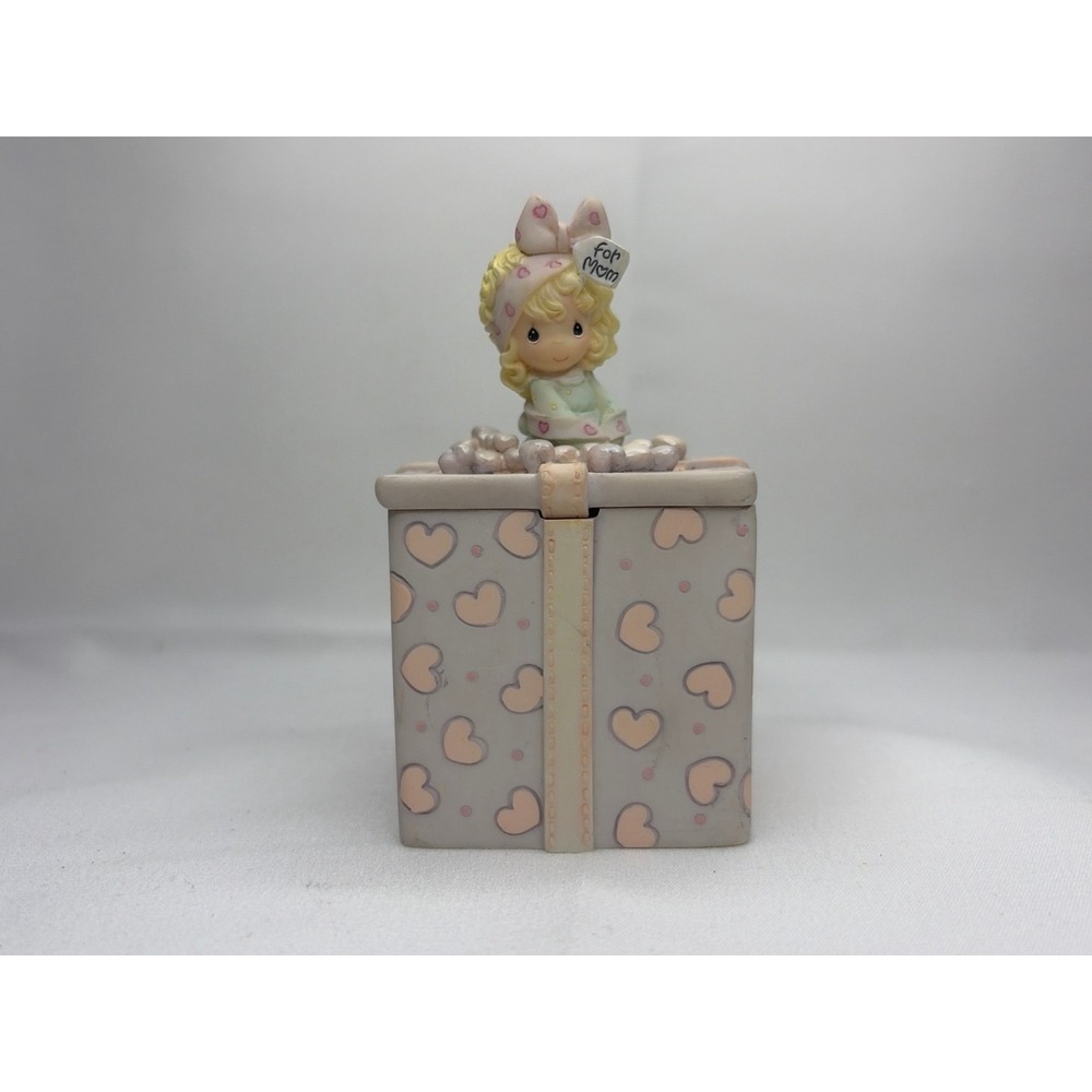 Precious Moments 2003 American Greetings Trinket Box A Moms Love Gift For Mom